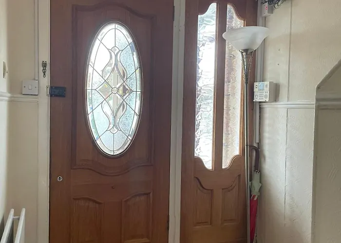 Superb Double Near Airport - 3 * ダブリン