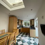Casa de hóspedes Superb Double Near Airport - 3 Dublin