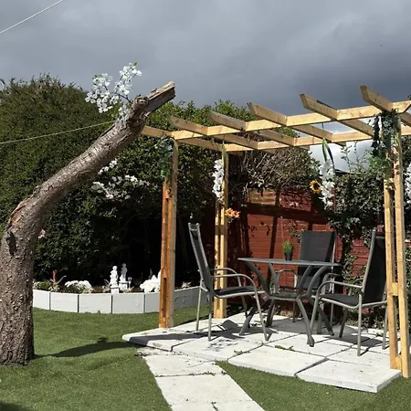 Superb Double Near Airport - 3 Guest house Dublin