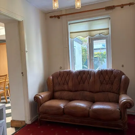 Superb Double Near Airport - 3 * Dublin