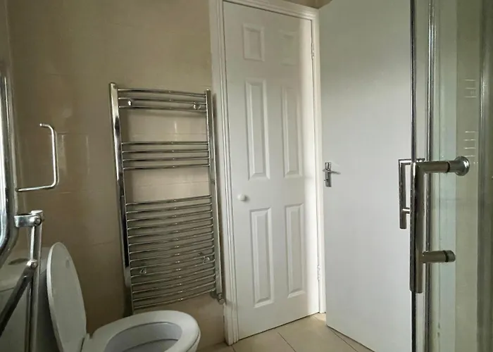 Superb Double Near Airport - 3 * Dublino