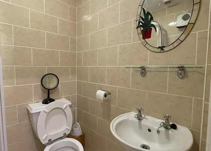 Superb Double Near Airport - 3 Dublino