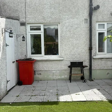 Superb Double Near Airport - 3 *