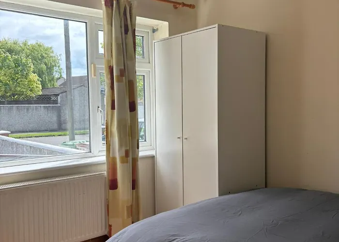 Superb Double Near Airport - 3 Гостевой дом Дублин